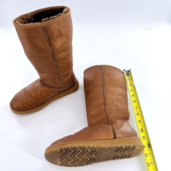 UGG Classic Tall Metallic Boots Brown Gold Bronze SN 5823 Women's Size W8 - Picture 13 of 15